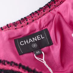 Chanel Tweed Skirt 22k Black & Pink size 40