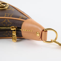 Louis Vuitton Loop Bag Monogram Microchip