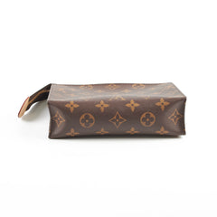 Louis Vuitton Toiletry 19 Pouch Monogram