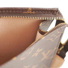 Louis Vuitton Toiletry 19 Pouch Monogram
