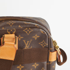 Louis Vuitton Porte Document Monogram Bag