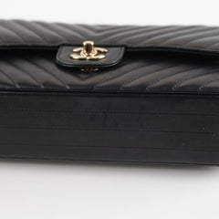 Chanel Medium/Large Chevron Classic Flap Black