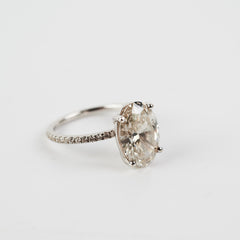 4.05 Labgrown Oval Diamond Ring
