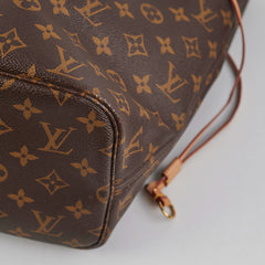 Louis Vuitton Neverfull MM Monogram Shoulder Bag