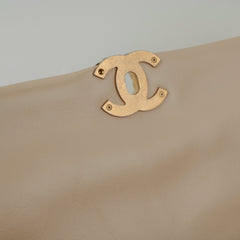 Chanel Medium 19 Beige