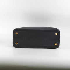 Louis Vuitton Capucines MM Black Bag