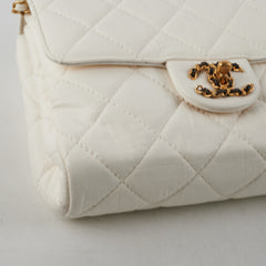 Chanel Seasonal Flap Lambskin White
