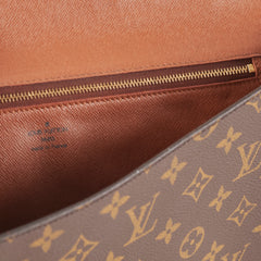 Louis Vuitton Document Clutch Monogram