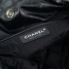 HOLD CV Chanel 22 So Black Medium Calfskin Handbag