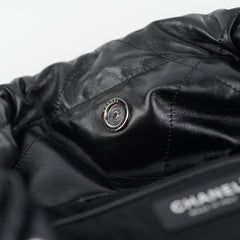 HOLD CV Chanel 22 So Black Medium Calfskin Handbag