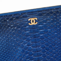 Chanel O case Medium Exotic Leather Blue