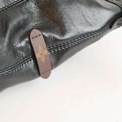 Louis Vuitton Carryall Vibe East West Black