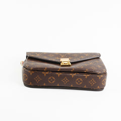 Louis Vuitton Pochette Metis