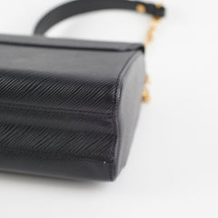 18/7- Louis Vuitton Twist MM Black Bag
