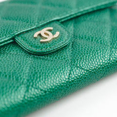 Chanel 18S Caviar Wallet Iridescent Emerald Green