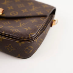 Louis Vuitton Pochette Metis Monogram