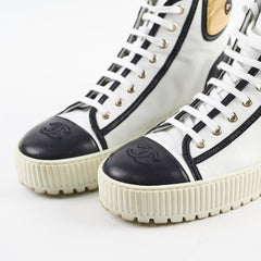 Chanel Calfskin Cap Toe Lace Up Boots Black/White Size 40.5C