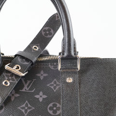Louis Vuitton Keepall 50 Bandoulliere Monogram Eclipse Taiga