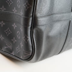 Louis Vuitton Keepall 50 Bandoulliere Monogram Eclipse Taiga