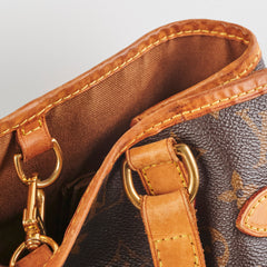 Louis Vuitton Batignolles Monogram Shoulder Bag