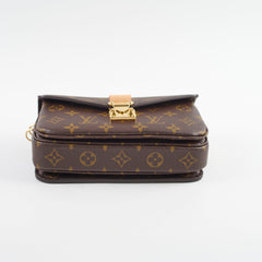 Louis Vuitton Pochette Metis East West Monogram