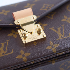 Louis Vuitton Pochette Metis East West Monogram