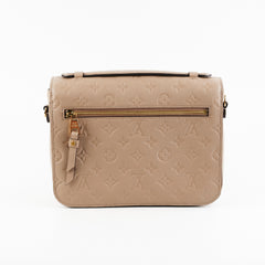 Louis Vuitton Pochette Metis Beige