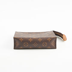 Louis Vuitton Toiletry 19 Monogram