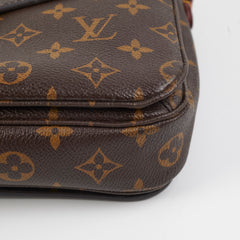 Louis Vuitton Pochette Metis Monogram