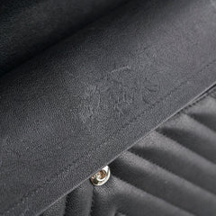 Chanel Reissue 226 So Black