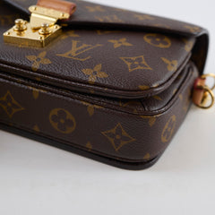 Louis Vuitton Pochette Metis East West Monogram