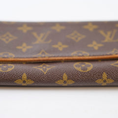 Louis Vuitton Pochette Twin Monogram
