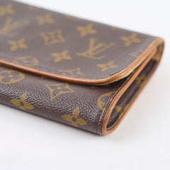 Louis Vuitton Pochette Twin Monogram