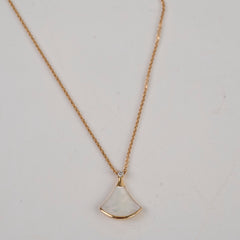 Bvlgari Diva Dream Mother Of Pearl Necklace Rose Gold