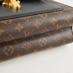 Louis Vuitton Victoire Monogram