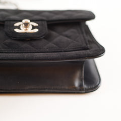 Chanel Single Velvet Flap Black