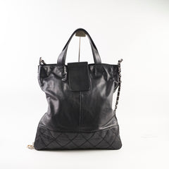 Chanel Diamond Stitched Expandable Leather Zip Tote Blacke