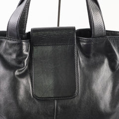 Chanel Diamond Stitched Expandable Leather Zip Tote Blacke