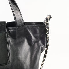 Chanel Diamond Stitched Expandable Leather Zip Tote Blacke