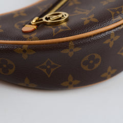 Louis Vuitton Loop Monogram