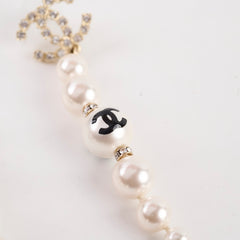 Chanel Pearl/Crystal Long Earring