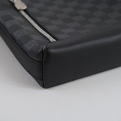 Louis Vuitton Discovery Messenger BB