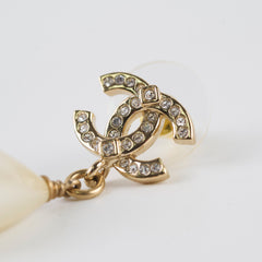 Chanel CC Logo Pearl Earrings