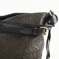 Louis Vuitton Antheia Hobo Black