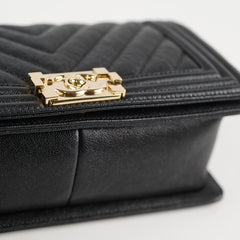 Chanel Old Medium Boy Chevron Caviar Black