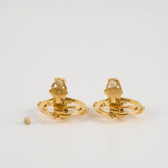 Chanel 24k Gold Plated Vintage Clip On Earrings (1995)