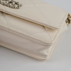 Chanel 19 White Wallet On Chain