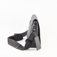 Louis Vuitton Takeoff Messenger Aerogram Collection Black Microchip