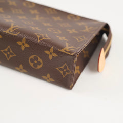 Louis Vuitton Toiletry Pouch 19 Monogram