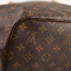Louis Vuitton Neverfull MM Monogram Shoulder Bag